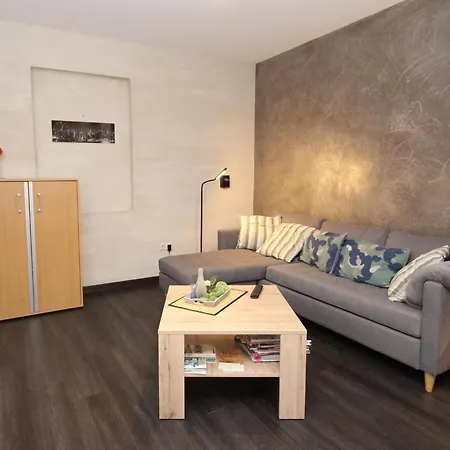 Zentrumsnahe Ferienwohnung In Lage *