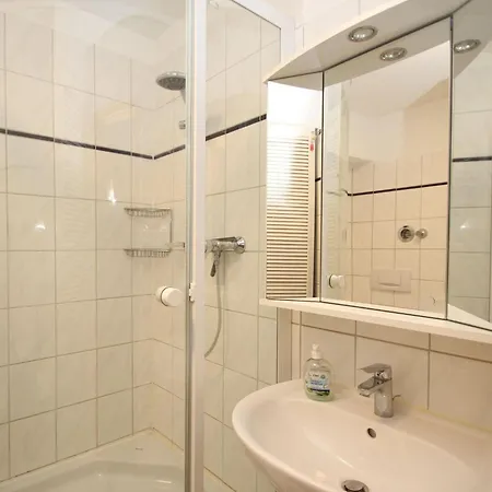 Zentrumsnahe Ferienwohnung In Lage Apartman