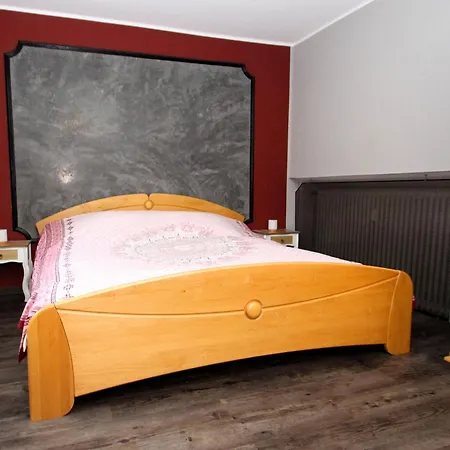 Zentrumsnahe Ferienwohnung In Lage Apartman *