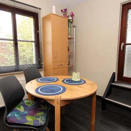 Zentrumsnahe Ferienwohnung In Lage Apartman